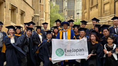 英国ケンブリッジでの卒業式に当校の卒業生が参加しました！